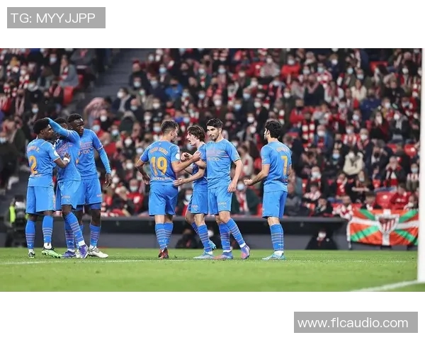 塞维利亚客场大胜毕尔巴鄂，续写联赛不败神话